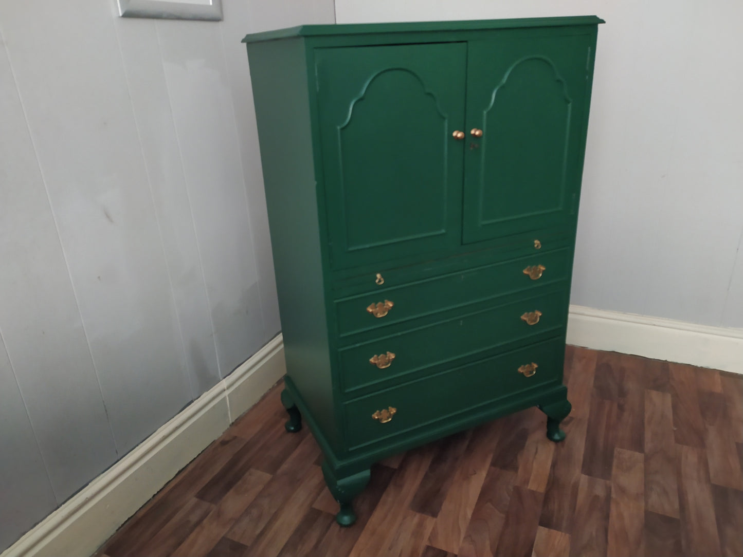 Linen press / cupboard, tallboy