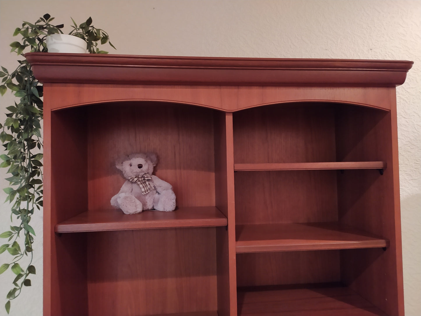 Rare vintage Stag teak bookcase display unit, adjustable shelves.