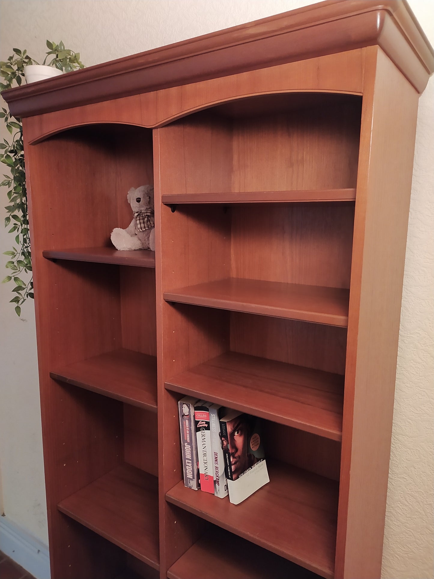 Rare vintage Stag teak bookcase display unit, adjustable shelves.
