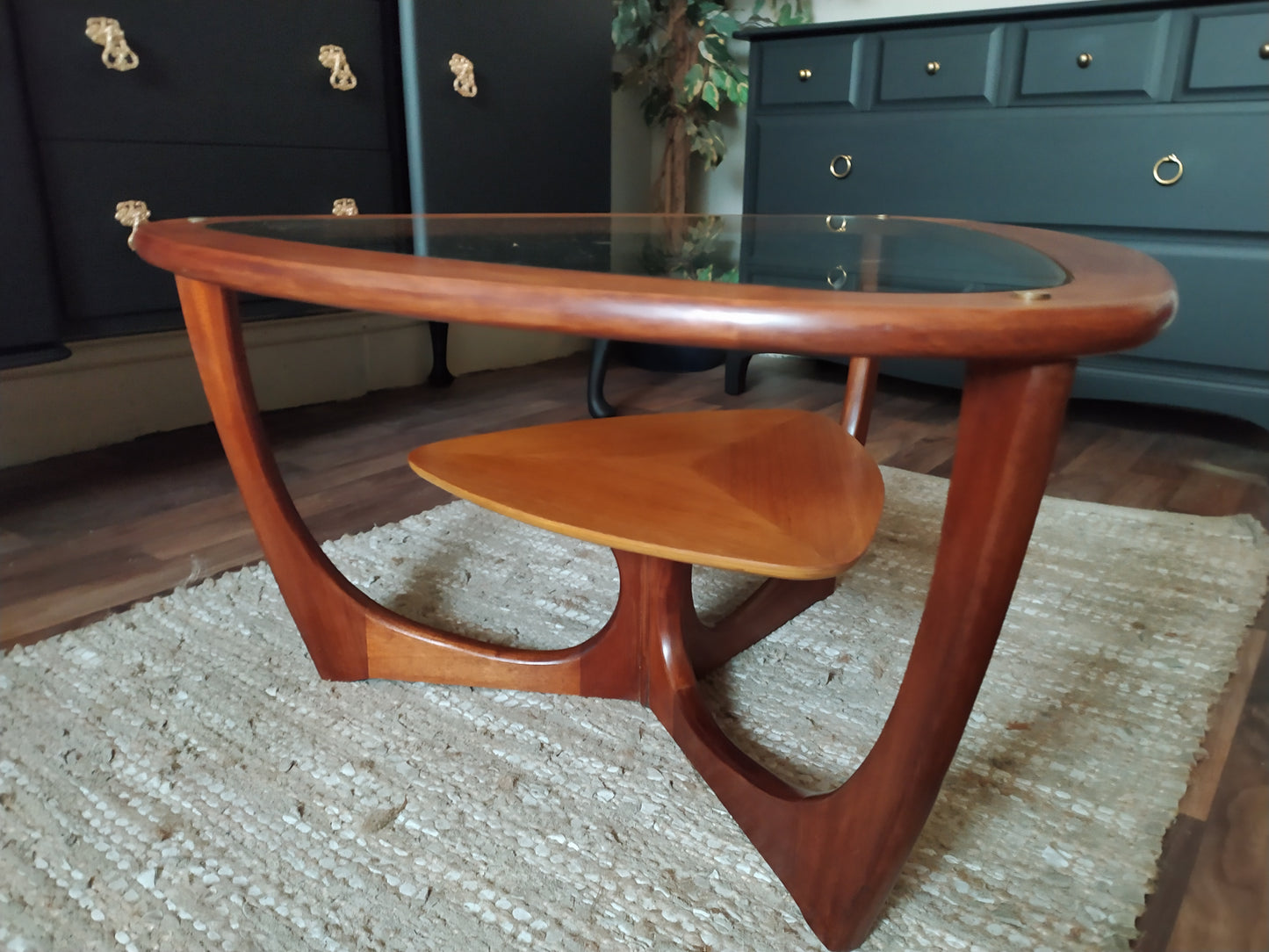 849 : Beithcraft mid century Glass and Teak coffee table designed by Val Rossi