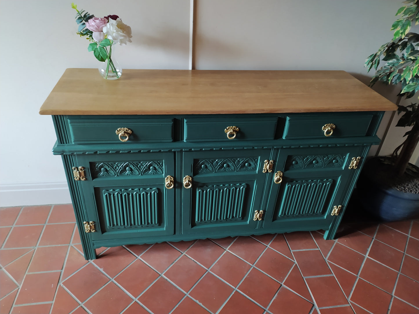 855 : Old Charm sideboard 3 door finished in Ottillie Green solid Oak