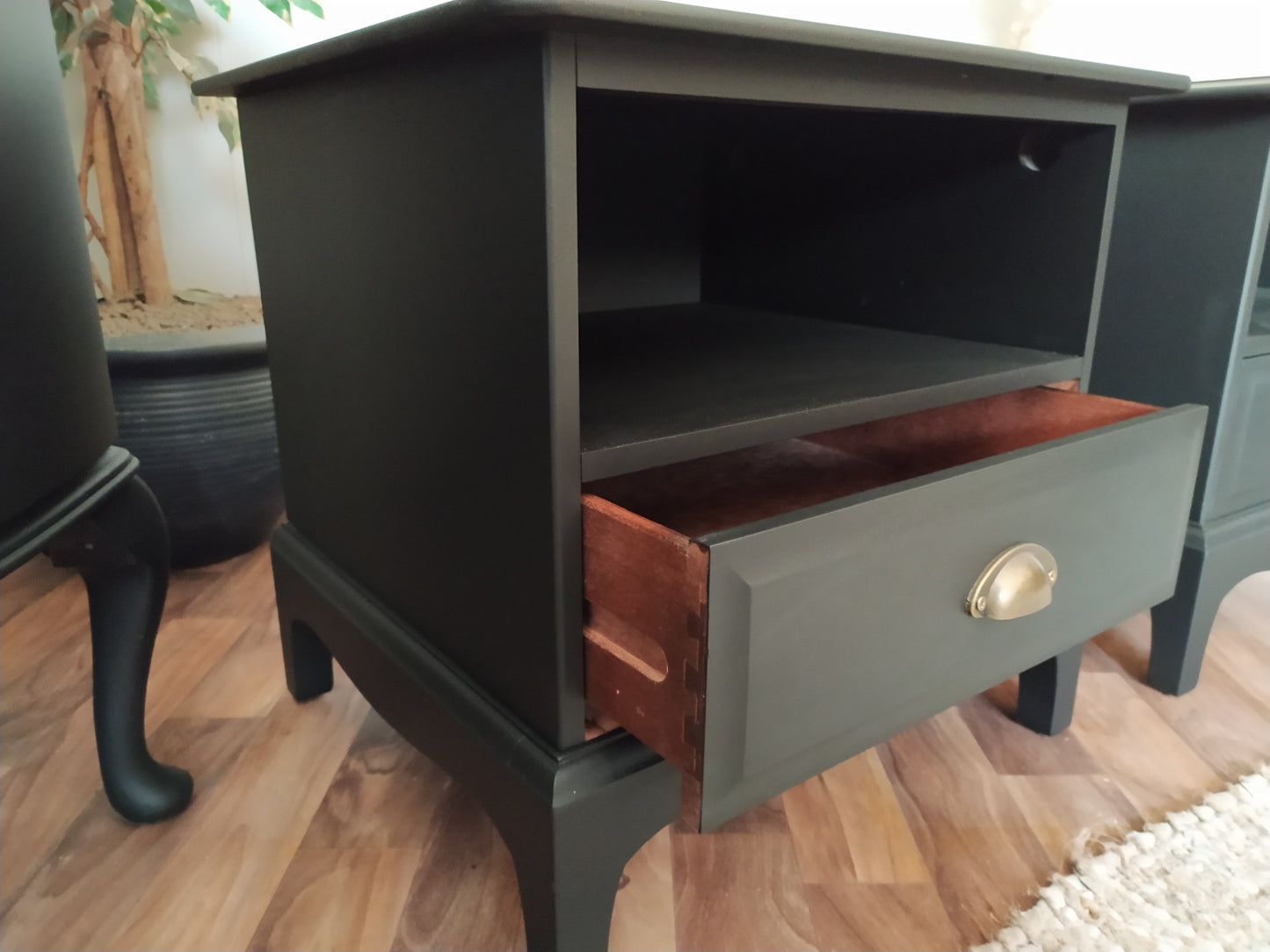 850 : Bedside cabinets with drawer