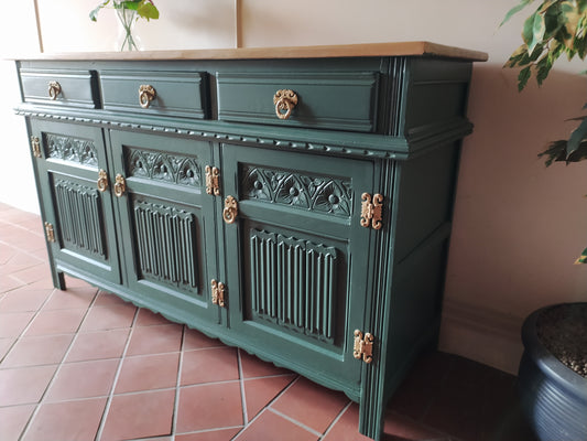 855 : Old Charm sideboard 3 door finished in Ottillie Green solid Oak