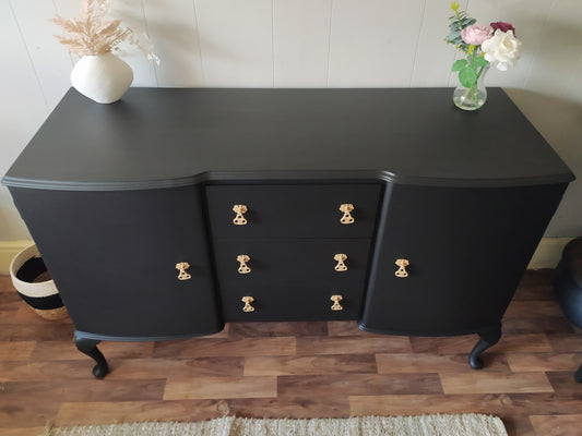 848 : Sideboard, McIntosh cabriole legs