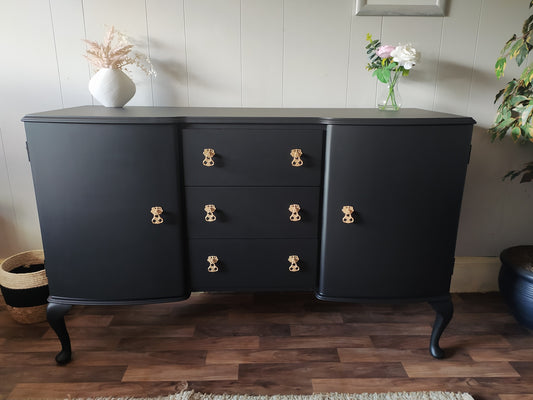 848 : Sideboard, McIntosh cabriole legs